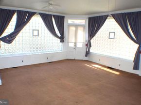 4417 Baker Street, Philadelphia PA 19127