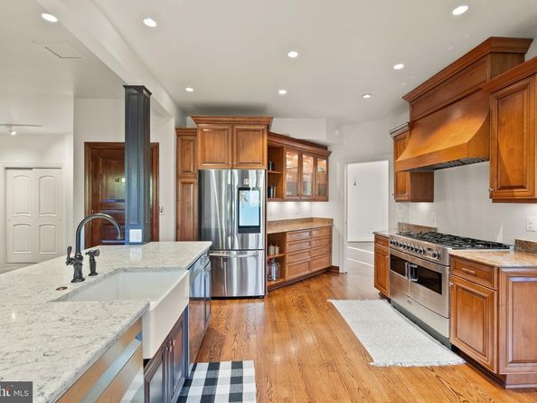 4015 N Randolph Street, Arlington VA 22207