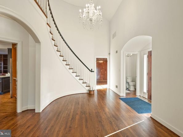 4015 N Randolph Street, Arlington VA 22207
