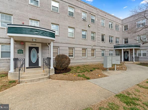3866 9TH Street SE 201, Washington DC 20032