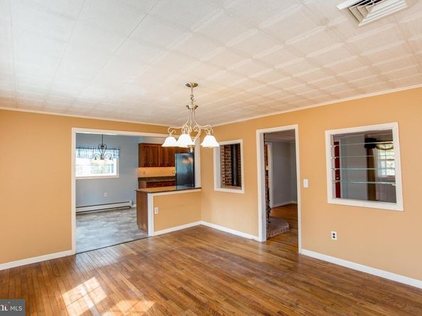 242 S Sugan Road, New Hope PA 18938
