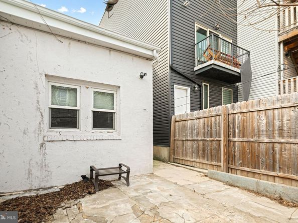 2527 N Front Street, Philadelphia PA 19133