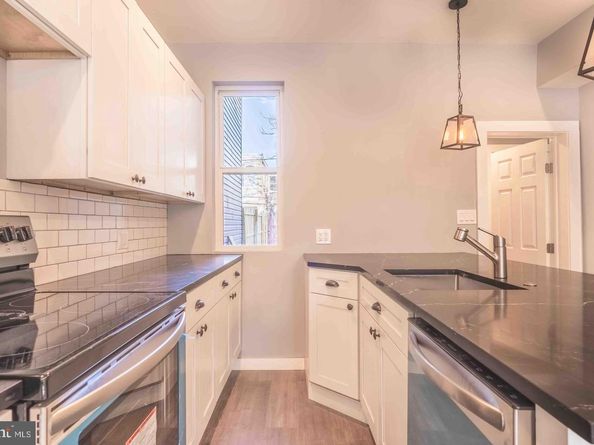 2527 N Front Street, Philadelphia PA 19133