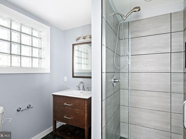 2527 N Front Street, Philadelphia PA 19133