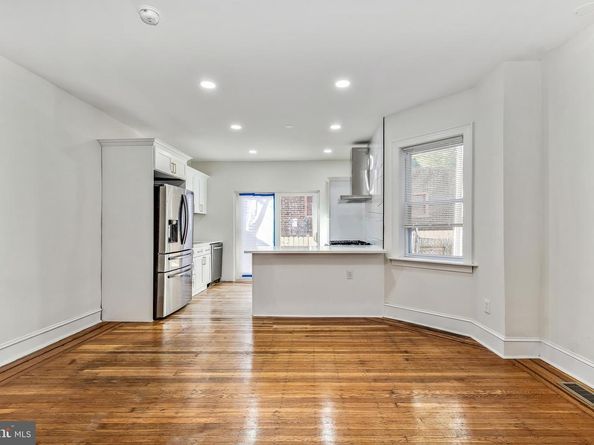 4622 Locust Street, Philadelphia PA 19139