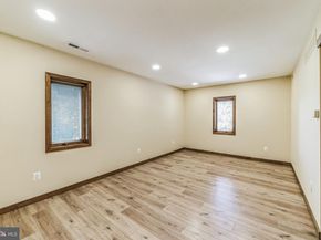 468 Long Lane, Huntingdon Valley PA 19006
