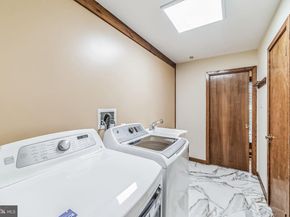 468 Long Lane, Huntingdon Valley PA 19006
