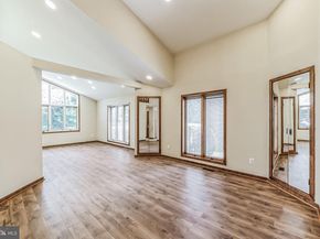 468 Long Lane, Huntingdon Valley PA 19006