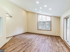 468 Long Lane, Huntingdon Valley PA 19006