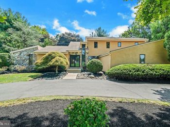 468 Long Lane