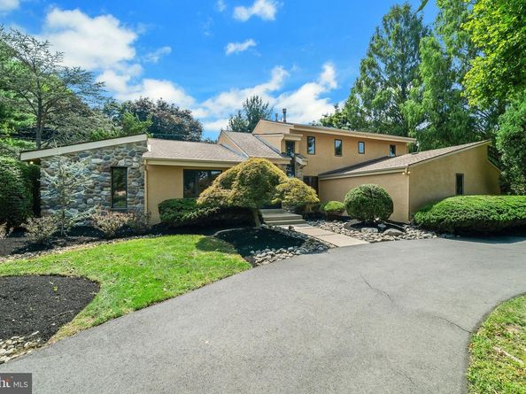 468 Long Lane, Huntingdon Valley PA 19006