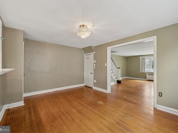 6504 Oxford Avenue, Philadelphia PA 19111