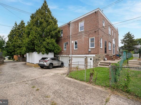 6504 Oxford Avenue, Philadelphia PA 19111