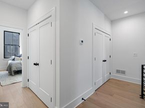 250 N 2nd St, Philadelphia PA 19106
