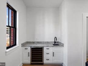 250 N 2nd St, Philadelphia PA 19106