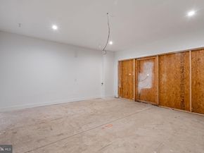 250 N 2nd St, Philadelphia PA 19106