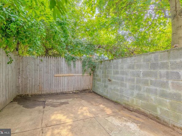 2533 N Lee Street, Philadelphia PA 19125