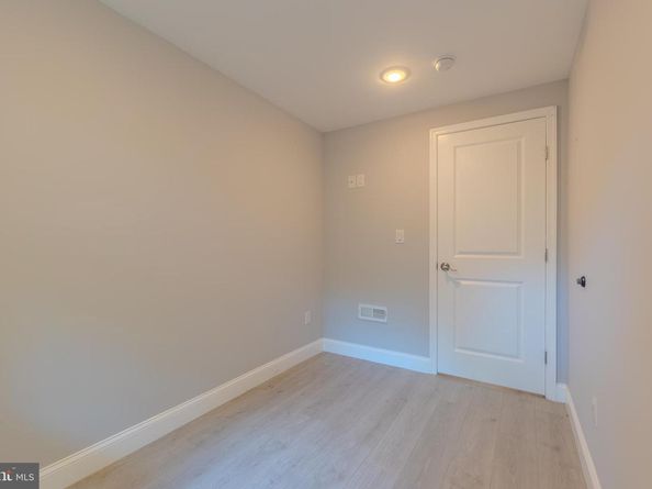 2533 N Lee Street, Philadelphia PA 19125