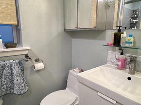 737 Bainbridge Street, Philadelphia PA 19147