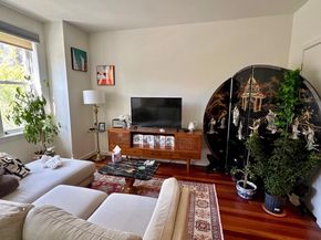 737 Bainbridge Street, Philadelphia PA 19147