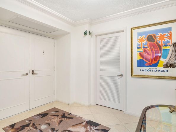 115 Lakeshore Drive 448, North Palm Beach FL 33408