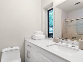 18 Nurmi Dr, Fort Lauderdale FL 33301