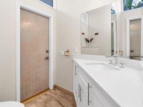 18 Nurmi Dr, Fort Lauderdale FL 33301