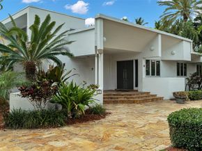 18 Nurmi Dr, Fort Lauderdale FL 33301
