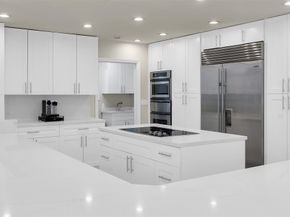 18 Nurmi Dr, Fort Lauderdale FL 33301