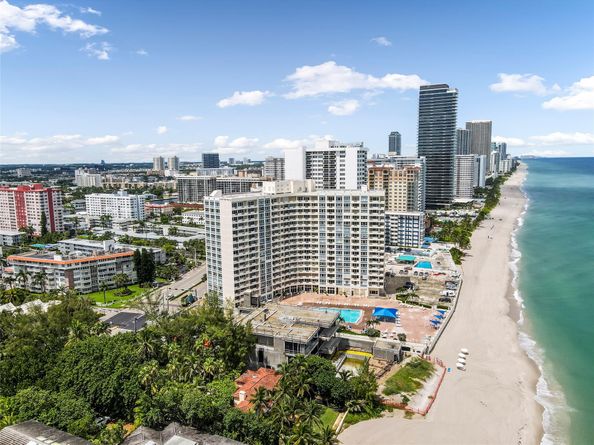3180 S Ocean Dr 517, Hallandale Beach FL 33009