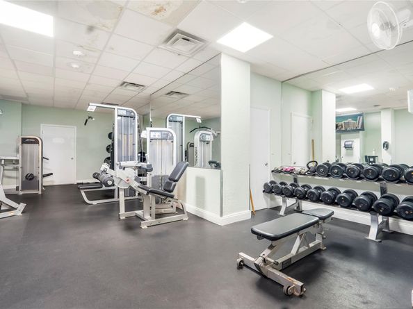 3180 S Ocean Dr 517, Hallandale Beach FL 33009