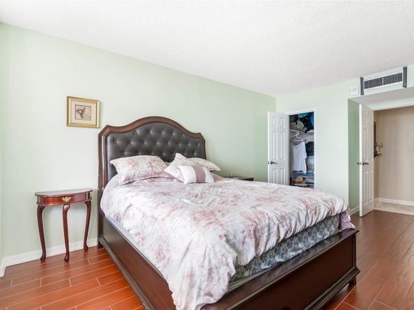 3180 S Ocean Dr 517, Hallandale Beach FL 33009