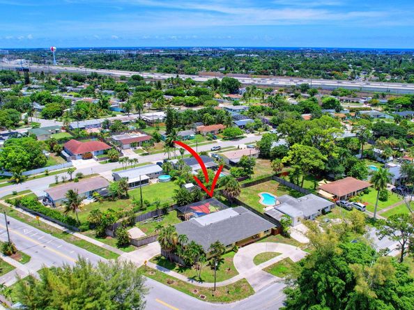3412 Lake Osborne Drive, Lake Worth Beach FL 33461