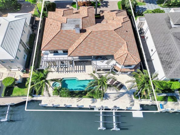 35 Compass Isle, Fort Lauderdale FL 33308