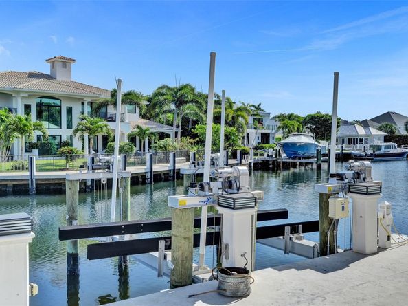 35 Compass Isle, Fort Lauderdale FL 33308