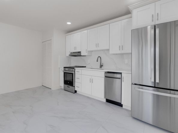 4015 Washington Road, West Palm Beach FL 33405