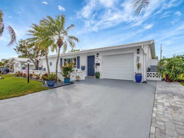 1504 SW 22nd Avenue, Boynton Beach FL 33426