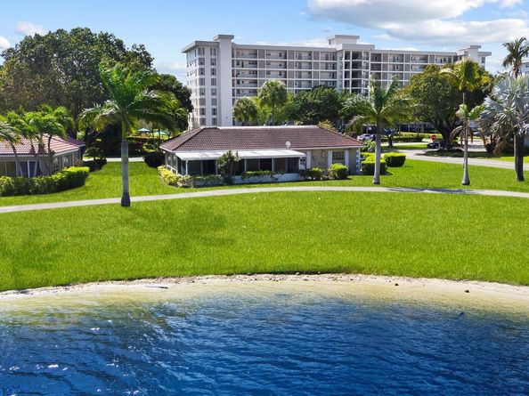 3015 N Palm Aire Dr 3015, Pompano Beach FL 33069