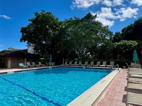 3015 N Palm Aire Dr 3015, Pompano Beach FL 33069