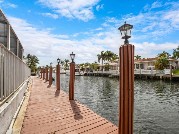 1311 NE 27th Way, Pompano Beach FL 33062