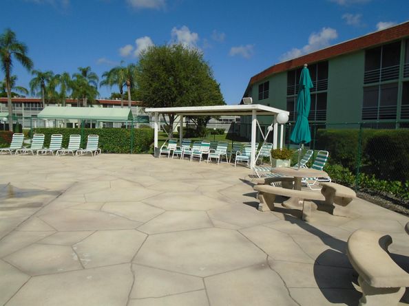 3500 Springdale Boulevard 304, Palm Springs FL 33461