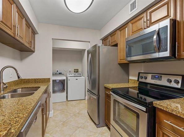 9755 Westview Dr 1211, Coral Springs FL 33076