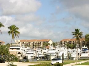 901 Seafarer Circle 201, Jupiter FL 33477