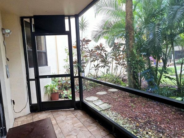 7401 NW 16th St 106A, Plantation FL 33313