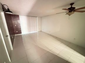 7401 NW 16th St 106A, Plantation FL 33313
