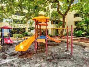 7401 NW 16th St 106A, Plantation FL 33313