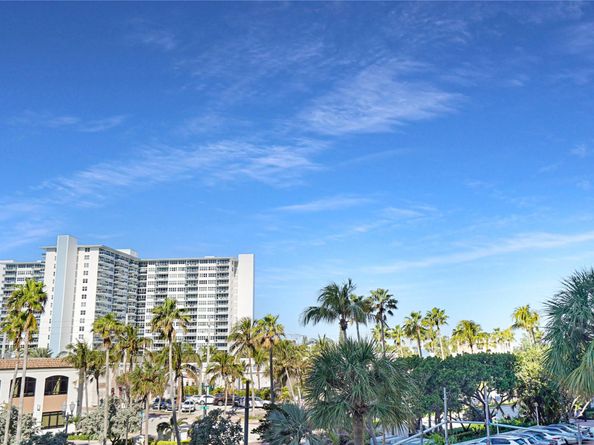 3430 Galt Ocean Dr 312, Fort Lauderdale FL 33308