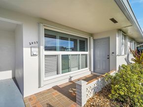 2403 Emerson Cir, Hollywood FL 33021