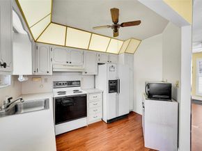 2403 Emerson Cir, Hollywood FL 33021