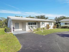 2403 Emerson Cir, Hollywood FL 33021